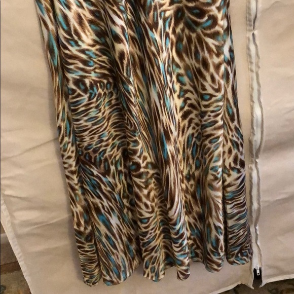 Long maxi animal print evening dress - Picture 6 of 8